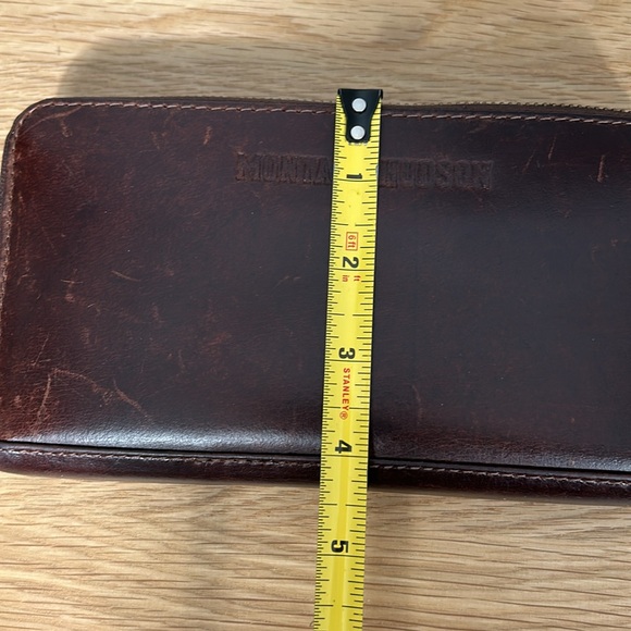 Montana Hudson Chestnut Brown Leather Wallet with tons of storage - Picture 14 of 15